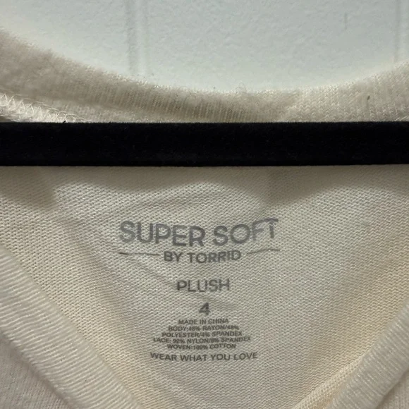 Torrid Cream Lace Detail Sweatshirt - Picture 2 of 5